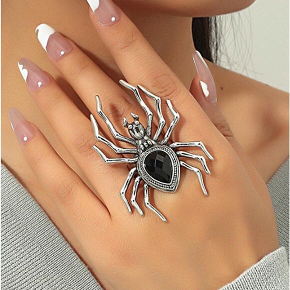 None Jewelry - Dark Academia Silver Tone Goth Punk Regency Black Widow Onyx Cocktail Ring
